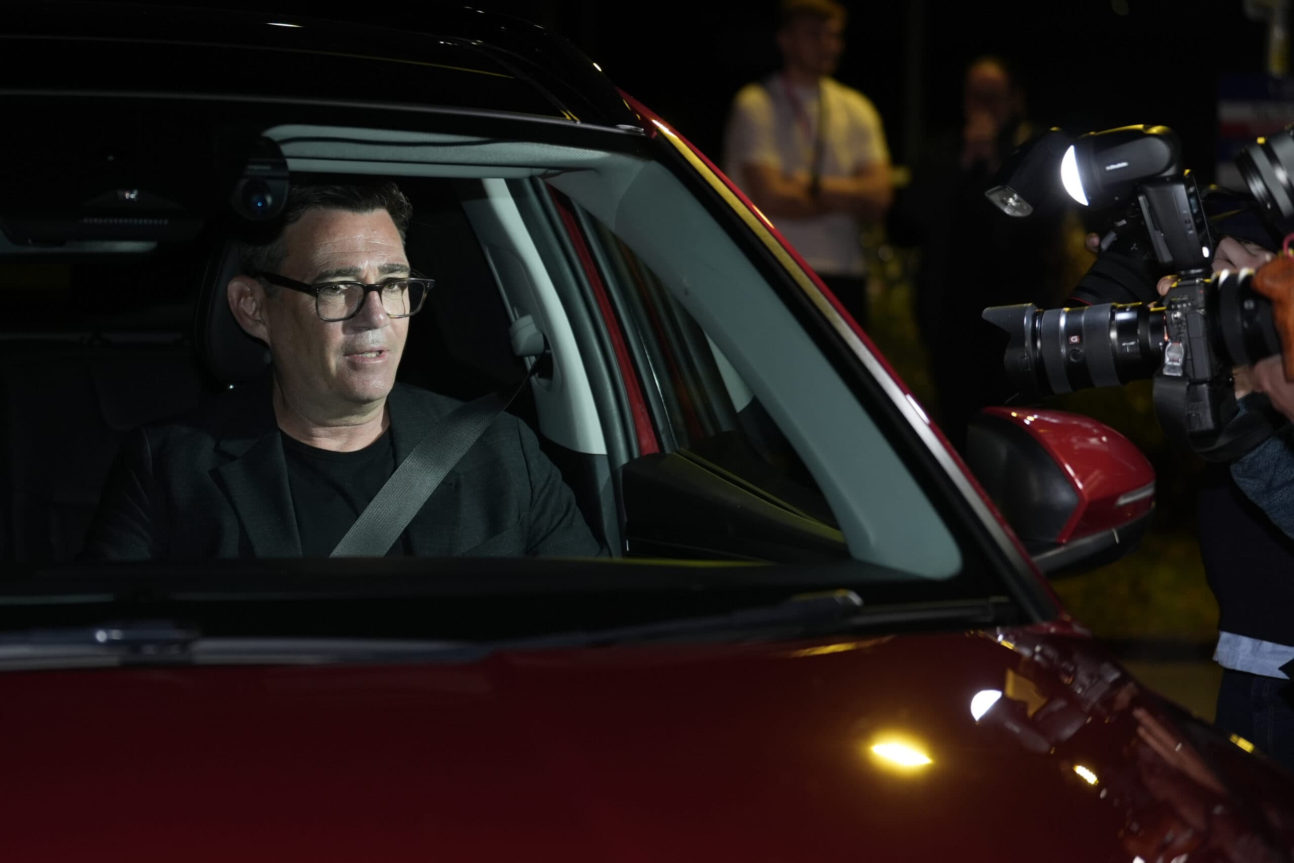 Will Andy Burnham Reshape the UK ZEV Mandate? Autotrader Highlights Key EV Questions