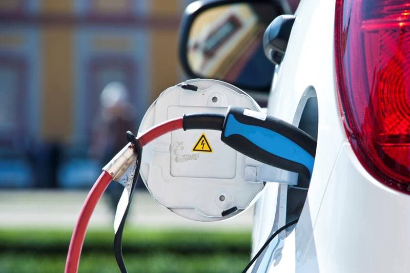 Is Wakefield the UK's Best Location for EV Owners? E.ON Study Reveals Top Spots