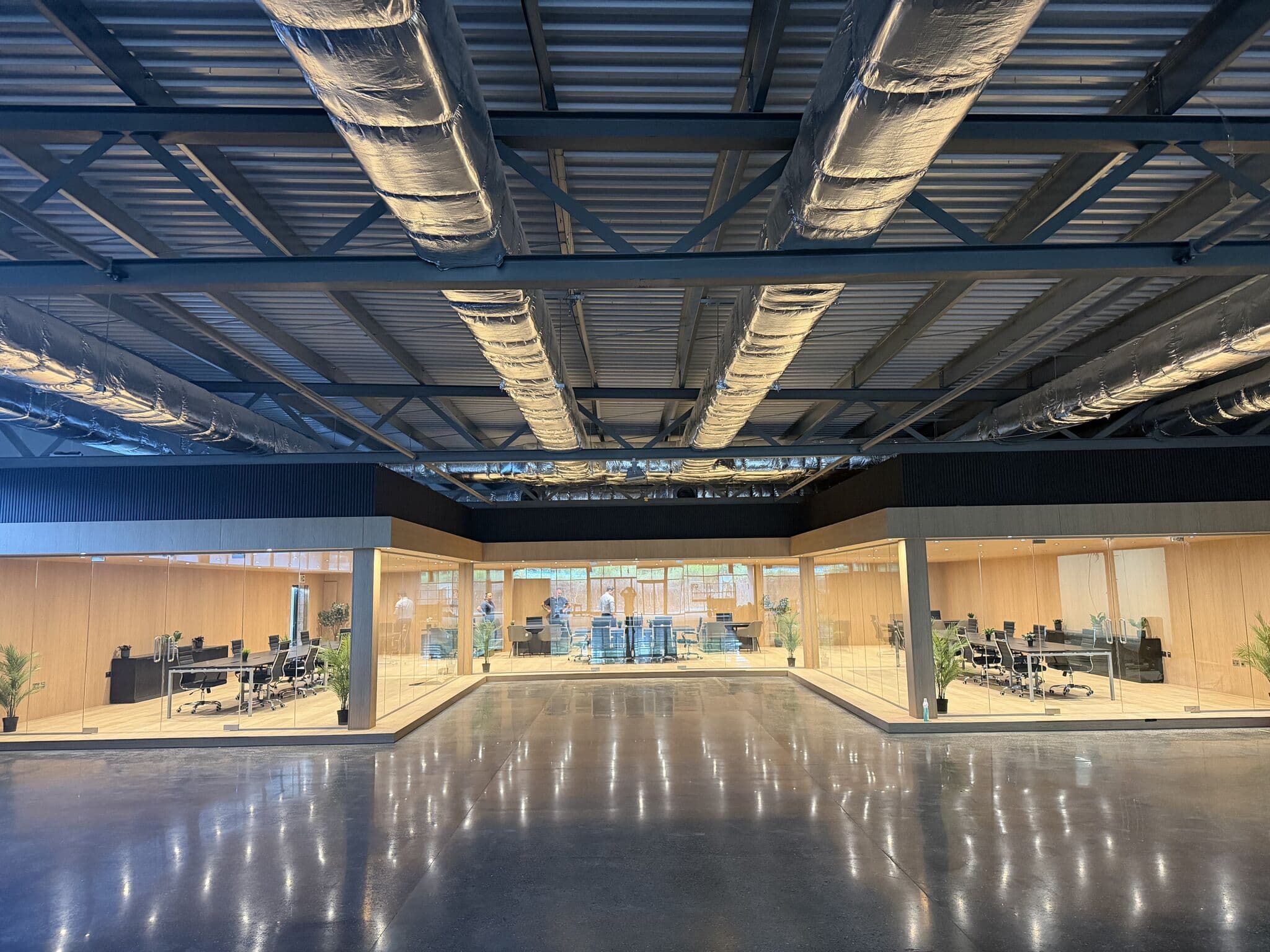 Why is Hilton Garage Turning an Aldi Supermarket into a Used‑Car Collection Centre?