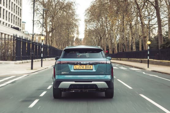 Jaecoo 7 Tops Carwow's New Car Enquiries: What's Driving its UK Popularity in 2025?