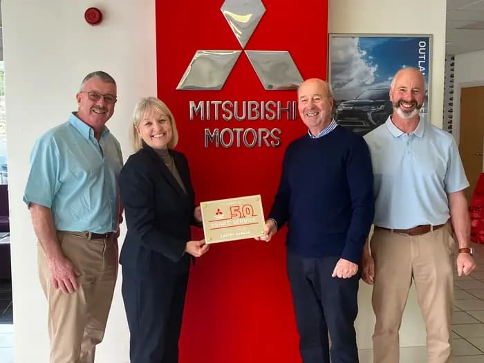Smithy Garage in Gwynedd displaying Mitsubishi branding