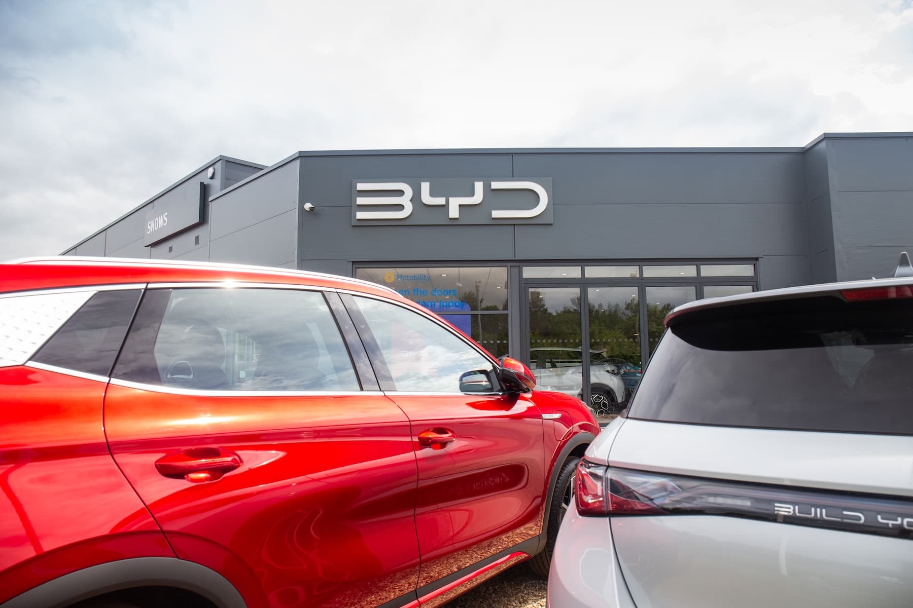 Snows Motor Group Expands BYD Presence with Two New Dealerships in Hampshire and Devon