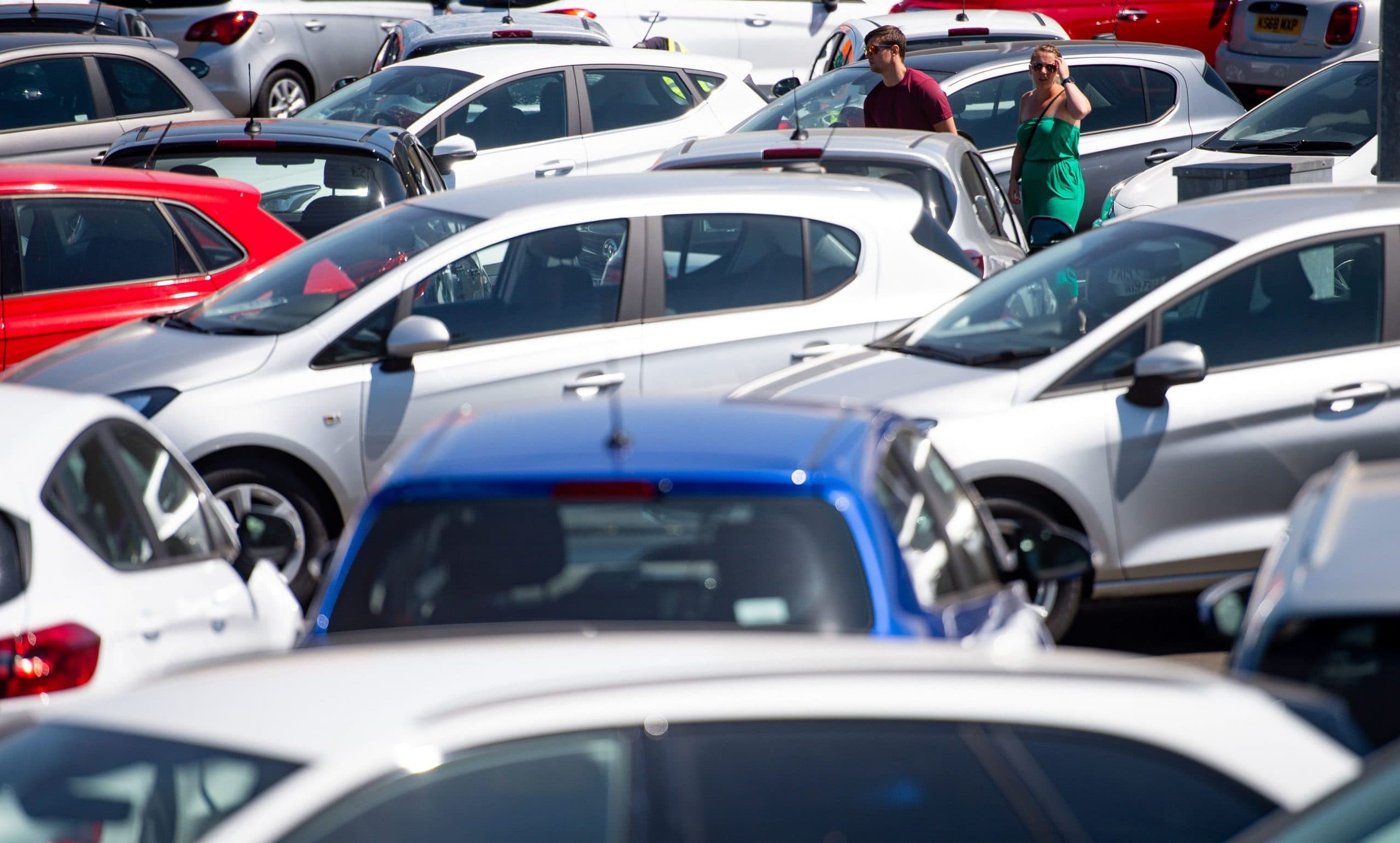 graph showing rise in used car stock and electric vehicle listings in September 2026