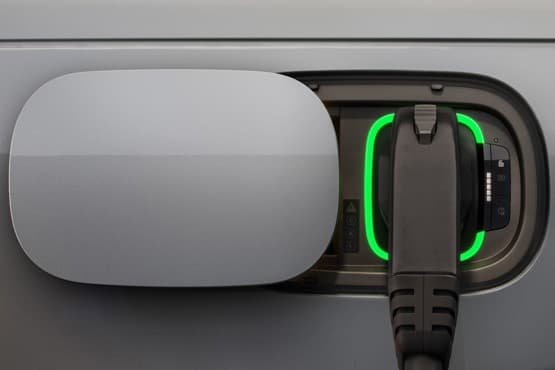 Why Are Used EV Sales Soaring on Cinch? Prices Drop 29% in 2025